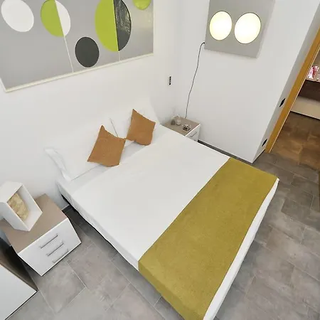 Large 3bed Flat In Central Area
