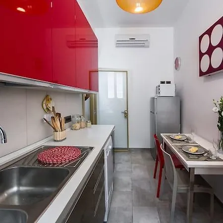 Large 3bed Flat In Central Area