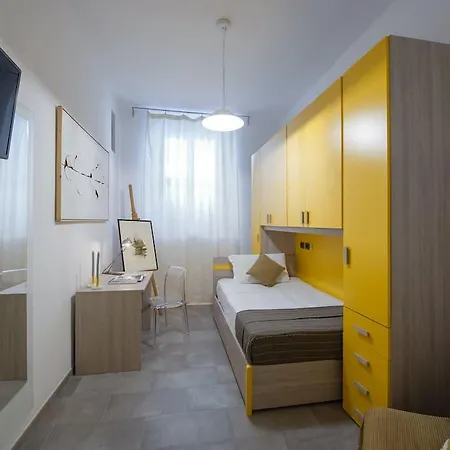 Large 3bed Flat In Central Area * Róma